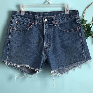 Levi’s 505 Cut-off  Denim Shorts
